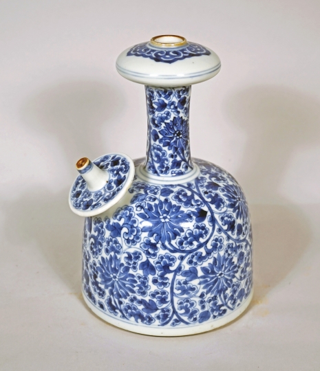 Fine and Rare Chinese Blue and White Porcelain Kendi